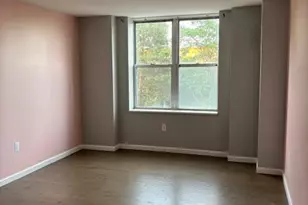 250 E Harbortown Dr, Detroit, MI 48207 - Photo 14