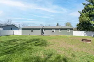 9514 Huntington Rd, Battle Creek, MI 49017 - Photo 20