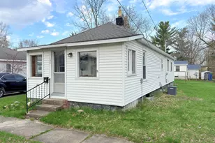 136 W 5th Ave, Reed City, MI 49677 - Photo 2