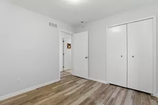 42122 Richmond Dr, Belleville, MI 48111 - Photo 24