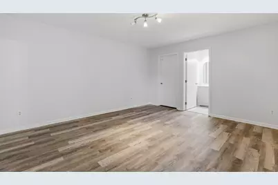 42122 Richmond Drive, Belleville, MI 48111 - Photo 18