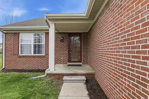 42122 Richmond Dr, Belleville, MI 48111 - Photo 4