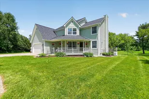 6876 Nollar Rd, Whitmore Lake, MI 48189 - Photo 8