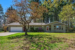 5976 Lake St, Fennville, MI 49408 - Photo 2