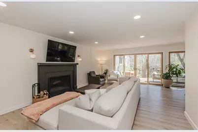 2204 Applewood Court, Ann Arbor, MI 48103 - Photo 14