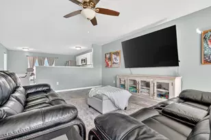 966 View Pointe Dr, Middleville, MI 49333 - Photo 6