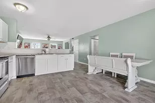 966 View Pointe Dr, Middleville, MI 49333 - Photo 8