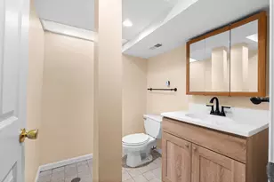 5327 Fairway Ct, West Bloomfield, MI 48323 - Photo 18