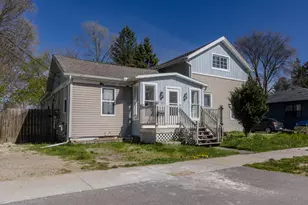 409 S Haver St, Hartford, MI 49057 - Photo 4