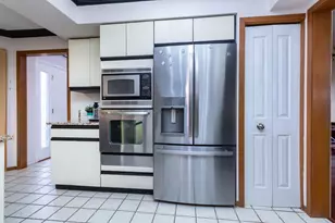 37834 Siena Dr, Farmington, MI 48331 - Photo 20