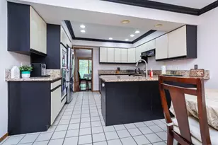 37834 Siena Dr, Farmington, MI 48331 - Photo 18