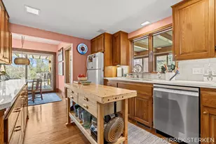 43 E Main Ave, Zeeland, MI 49464 - Photo 12