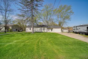 174 Long Ave, Michigan Center, MI 49254 - Photo 2