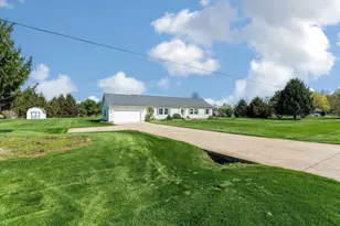 70915 Sterling Dr, Edwardsburg, MI 49112 - Photo 42