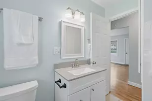 7641 Lake Wood Dr, Portage, MI 49002 - Photo 18