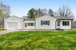 7641 Lake Wood Dr, Portage, MI 49002 - Photo 2