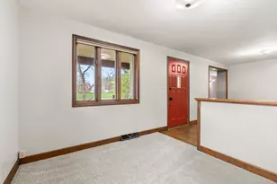 10518 Stadium Dr, Kalamazoo, MI 49009 - Photo 8