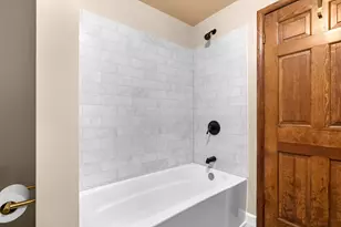 10518 Stadium Dr, Kalamazoo, MI 49009 - Photo 14