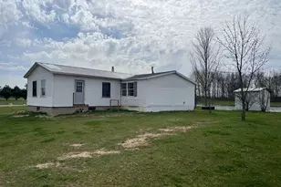 4785 N Vining Rd, Lakeview, MI 48850 - Photo 4