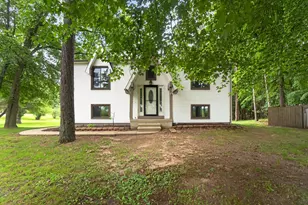 4042 Burns Rd, Howell, MI 48855 - Photo 2