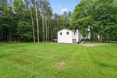 4042 Burns Road, Howell, MI 48855 - Photo 18