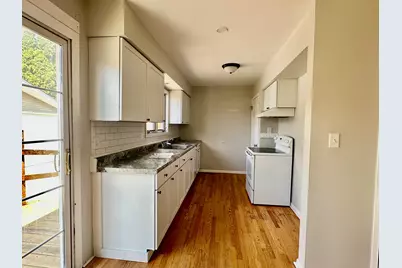 31700 Lafler, Rockwood, MI 48173 - Photo 6