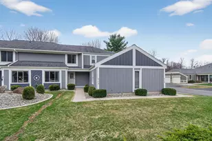 2786 Walden Woods Blvd, Jackson, MI 49201 - Photo 4