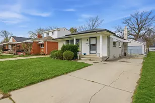 24657 Flower Ave, Eastpointe, MI 48021 - Photo 2
