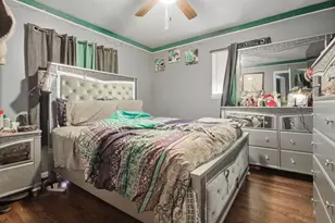 24657 Flower Ave, Eastpointe, MI 48021 - Photo 12