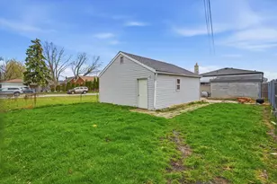 24657 Flower Ave, Eastpointe, MI 48021 - Photo 24