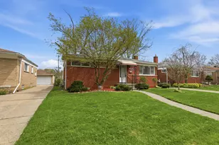 9160 Kinloch St, Bedford, MI 48239 - Photo 2
