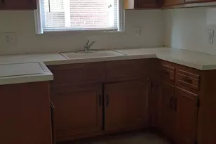 10449 Merlin St, Detroit, MI 48224 - Photo 4