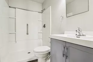 154 Lamora Ave, Battle Creek, MI 49037 - Photo 18