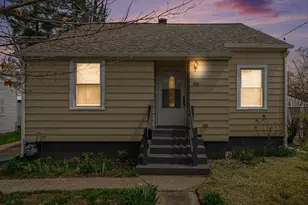 154 Lamora Ave, Battle Creek, MI 49037 - Photo 2