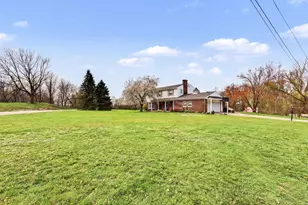 319 Greenridge Dr NW, Grand Rapids, MI 49544 - Photo 46