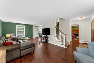319 Greenridge Dr NW, Grand Rapids, MI 49544 - Photo 14