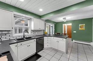 319 Greenridge Dr NW, Grand Rapids, MI 49544 - Photo 22