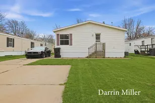 4460 Oakland Dr, Allendale, MI 49401 - Photo 2