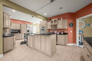 2349 Riverside Pointe Dr, Saint Joseph, MI 49085 - Photo 14