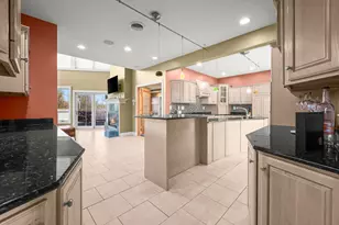2349 Riverside Pointe Dr, Saint Joseph, MI 49085 - Photo 12