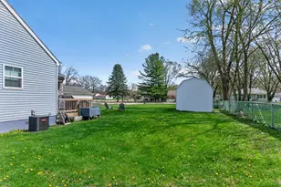 937 Varden Dr, Jackson, MI 49202 - Photo 36