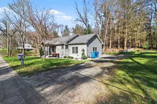 90 S Clymer St, Pentwater, MI 49449 - Photo 2