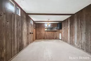 249 Thurman St, Belding, MI 48809 - Photo 22