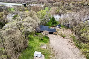 249 Thurman St, Belding, MI 48809 - Photo 36