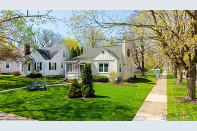 1757 Warwick Road SE, East Grand Rapids, MI 49506 - Photo 40