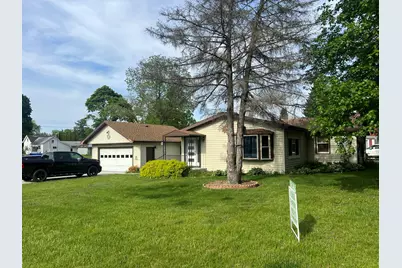 228 W Forest Street, Edmore, MI 48829 - Photo 2