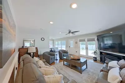 1700 Evergreen Street, Trenton, MI 48183 - Photo 26