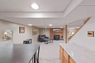 1700 Evergreen St, Trenton, MI 48183 - Photo 54