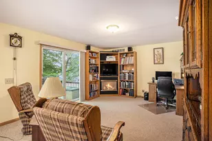15891 Lakeview Dr, Buchanan, MI 49107 - Photo 8