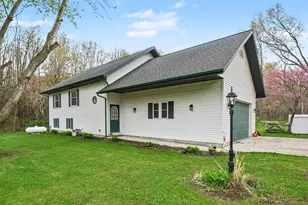 29542 Priest St, Dowagiac, MI 49047 - Photo 1